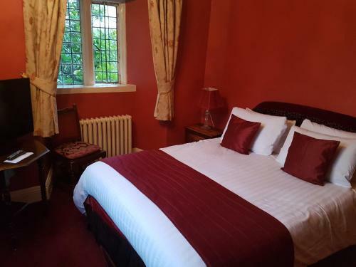 Hostal Churston Court Hotel