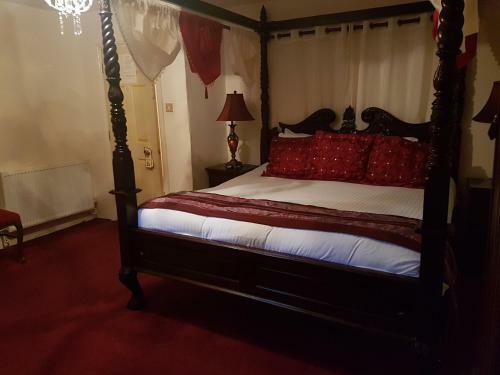 Hostal Churston Court Hotel