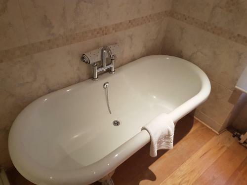 Hostal Churston Court Hotel
