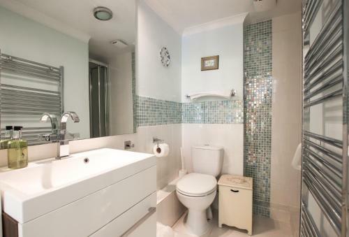 Apartamento Charming & Spacious Georgian Garden Flat