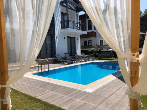 Villa Lins House 2