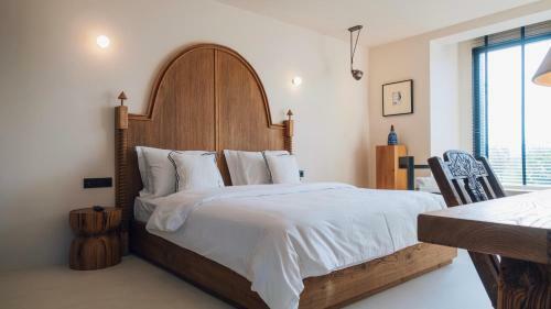 Hotel To Be Social House