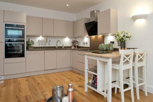 Fantastic 2 Bedroom City Centre Apartment