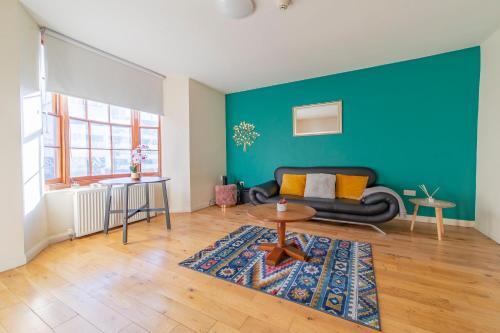 Apartamento Next To Brighton Station * Three Bedroom Flat *