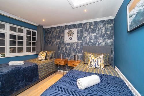Super Central Mews House * Next To Lanes* Sleep 5