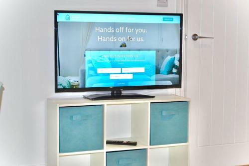 Fidelity Stays Beach Themed Apartment