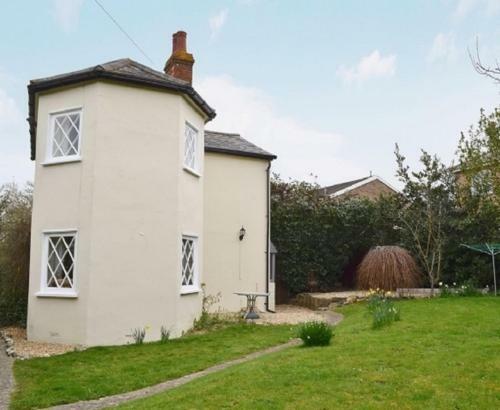 Cosy Detached Toll Cottage With Spacious Garden