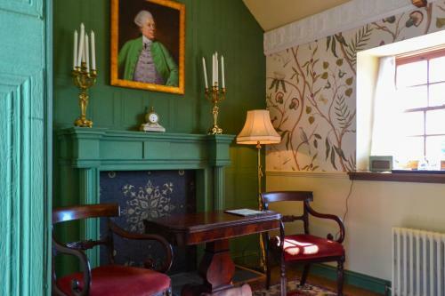 Bed & Breakfast The Munches Room At Buittle Castle