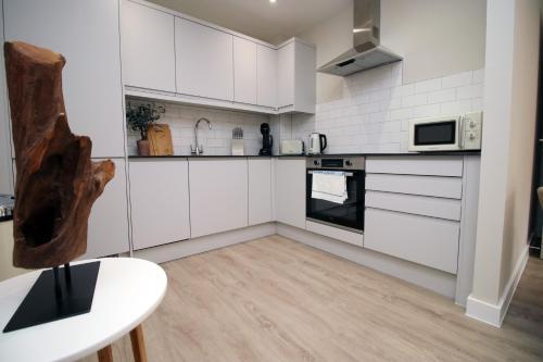 Apartamento Comfortable 1 Br, 6 Mins Drive In City Centre