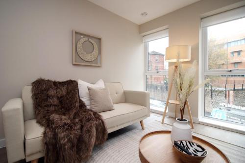 Apartamento Comfortable 1 Br, 6 Mins Drive In City Centre