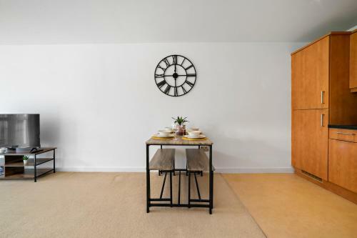Canal Park Central Cardiff Ground Floor Apartment
