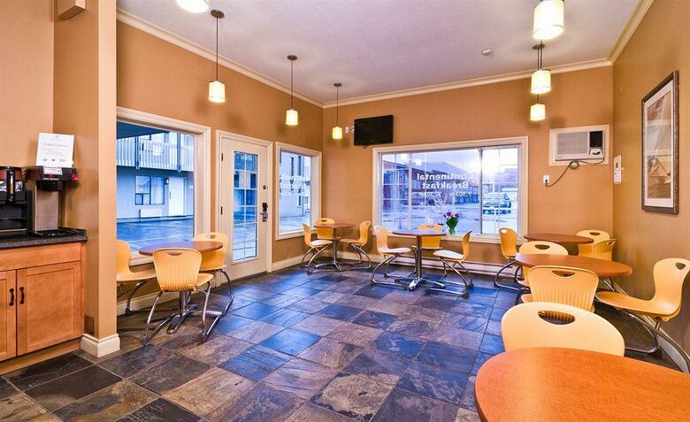 Hotel Kelowna Inn & Suites