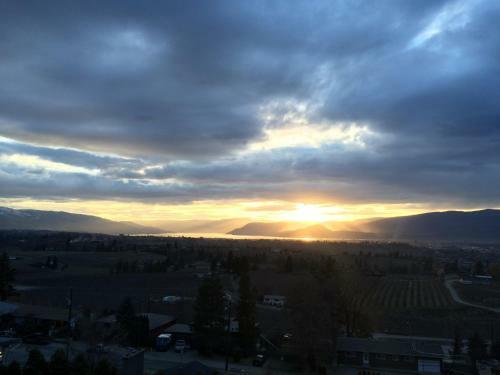 Aparthotel Acker Vacation Rentals Kelowna