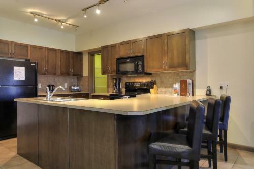 Apartamentos Playa Del Sol Resort - Vacation Rentals