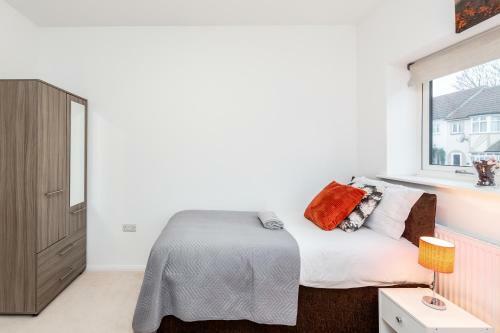 Lovely 2-bed Apartment In Dartford