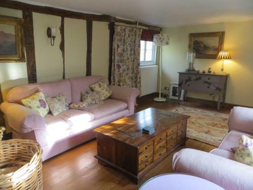 Apartamento Stream Cottage, 450 Year Old Thatched Cottage