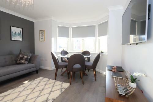 Dunfermline - Luxury Two Bedroom Apartment - Tp