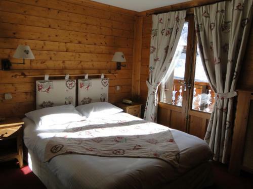 Hotel Le Caprice Des Neiges H�tels-chalets de Tradition