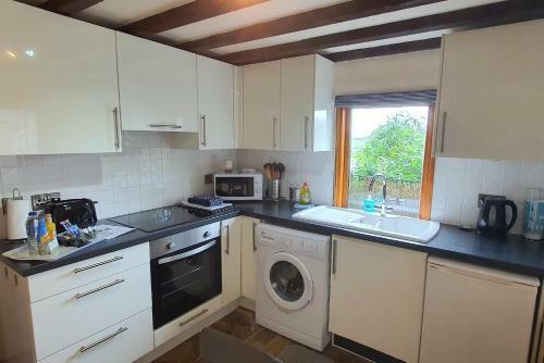 Carpenters Cottage, Elton In The Peak District