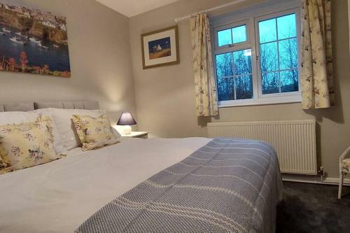 Monks Cleeve Bungalow