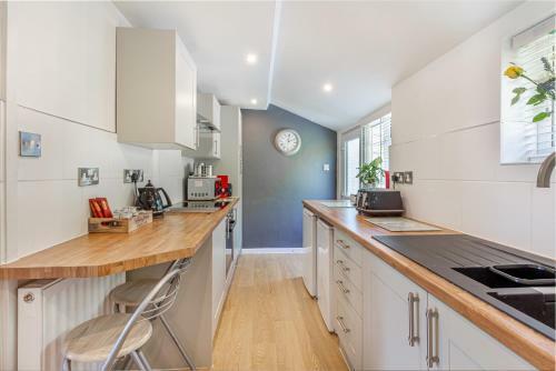 Apartamento 2 Bedroom Pet Friendly Cottage