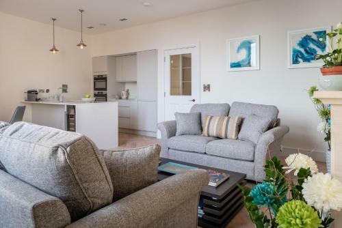 Cathedral View - An Exclusive Private Apartment On Cathedral Green, Exeter