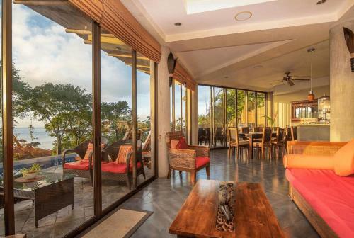 Villa Perezoso Luxury Mansion