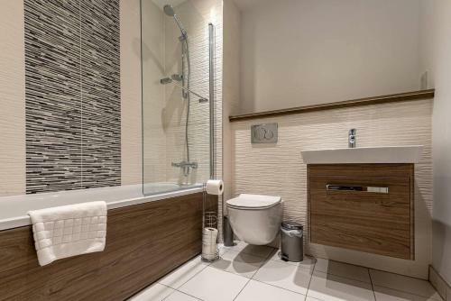 Stylish, Modern Apartment Near Edinburgh Centre