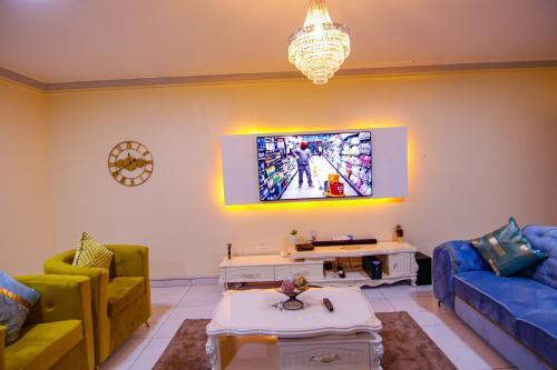 Luxurious 2 Bedroom Apartment In Lekki Phase 1