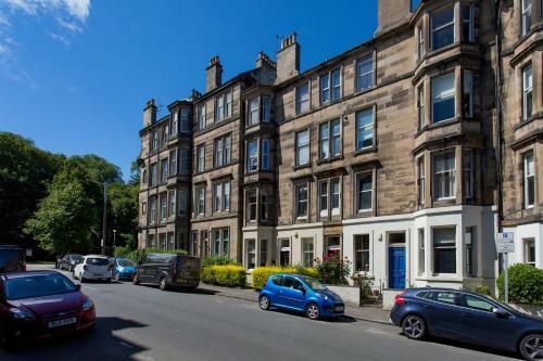 Colonial Victorian Apartment, Fab Central Location