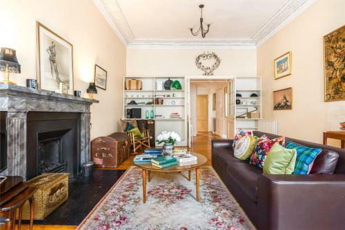 Apartamento Grand & Spacious Central Apt With Wifi