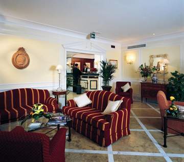 Hotel Donna Laura Palace