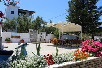 Panorama Studios & Apartments