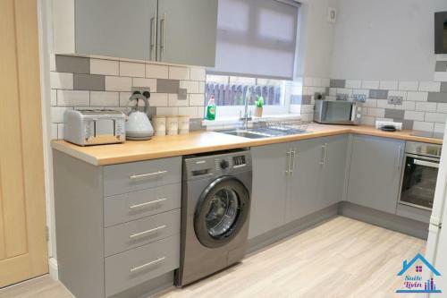 Natural Sanctuary 4 Bedroom - Suitelivin