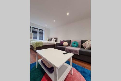 Apartamento Large Entire House By Watford & Harry Potter Studios