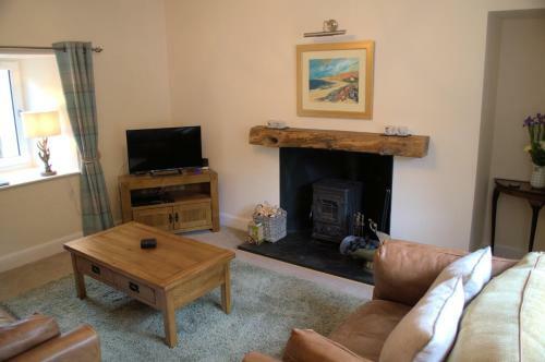 Rosemount Cottage - Highland Cottage