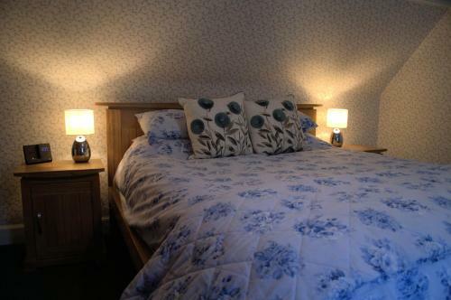 Rosemount Cottage - Highland Cottage