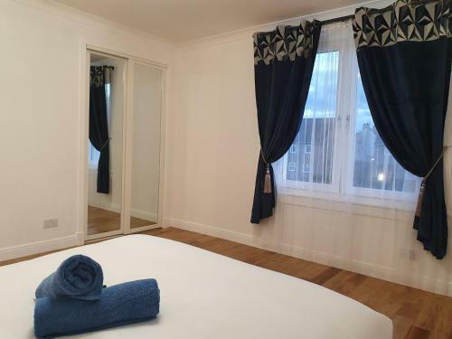 Apartamento Glasgow Comfortable And Modern 3 Bedroom Mid Terraced Villa