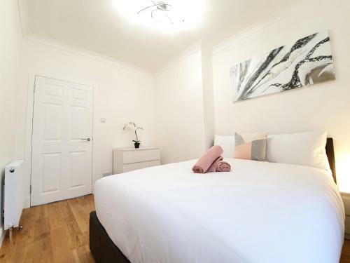 Apartamento Glasgow Comfortable And Modern 3 Bedroom Mid Terraced Villa