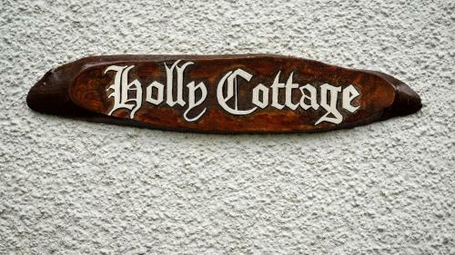 Holly Cottage. Romantic Getaway. Tourist Base.