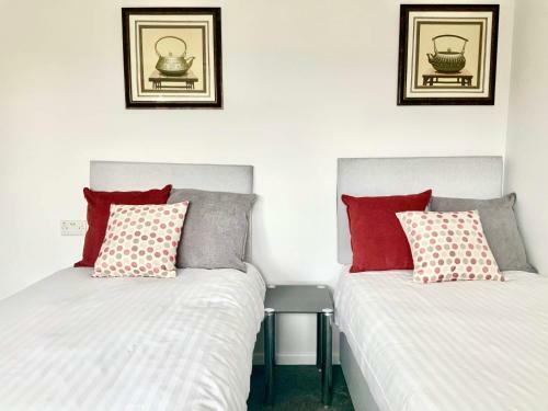 Bookeduk: Modern Apartment In Hatfield Heath