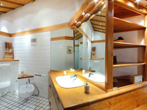 Villa Holiday Home Les Cl�ves