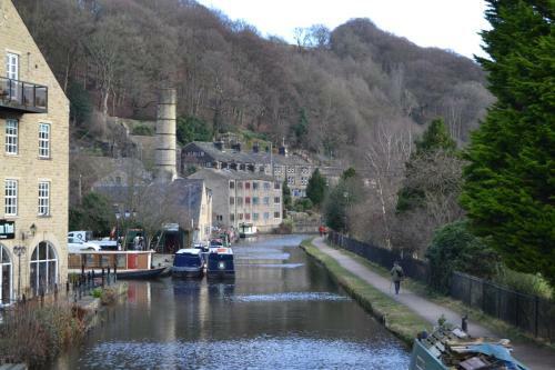 Canal View Apartment