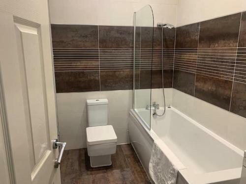 Spacious Modern Apartment In City Centre
