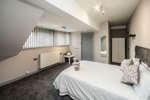Hotel Huddersfield Central Lodge