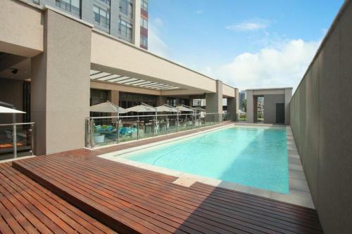 Apartamento Sandton Skye Suites