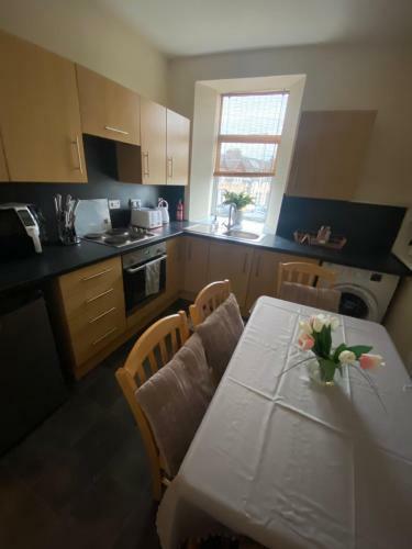 Inverness City Apartments - Innes