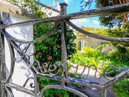 Rosevine