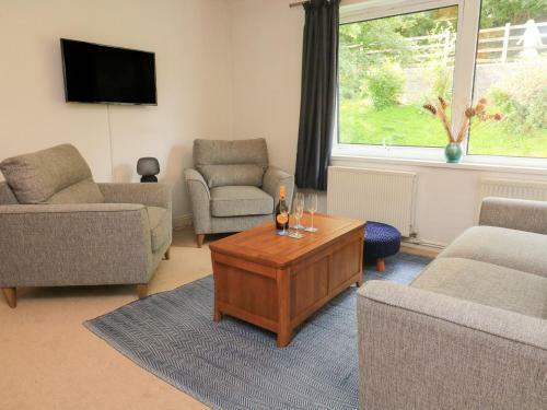 Apartamento 9, Library Court