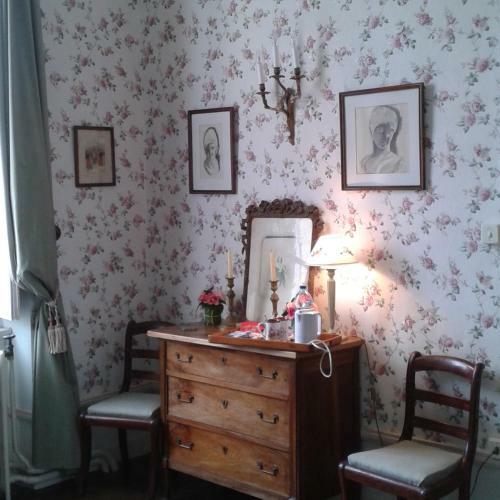 Bed & Breakfast Le Ch�teau de Bressey & Son Orangerie